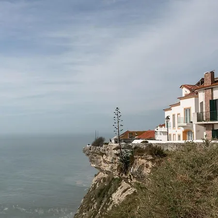 アパート Wave ナザレ